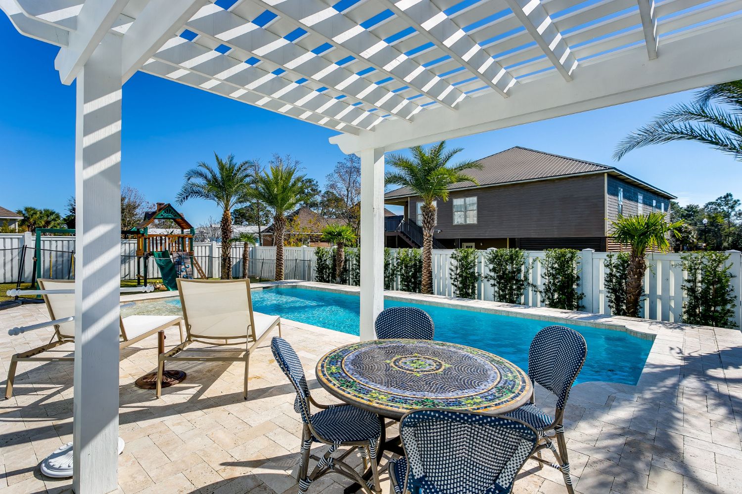 Luxury Inground Pools - Luxury Pool Builders Alabama, Luxury Pool Contractors Florida, Luxury Pool Designs Mississippi