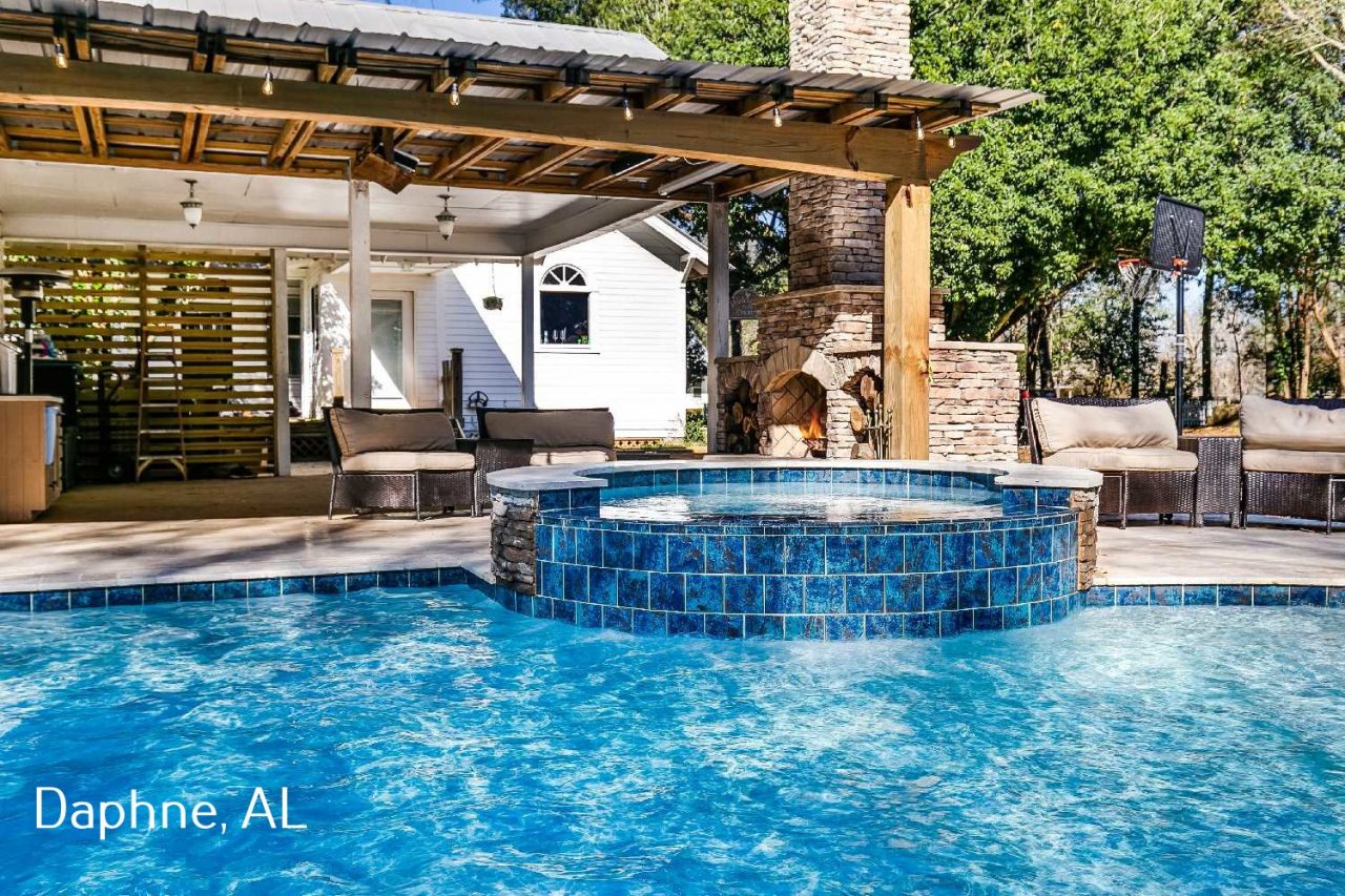 What to Expect When It Comes to Luxury Pool Building