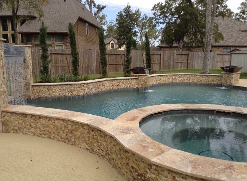 Luxury Pools: Backyard Pool design and Construction